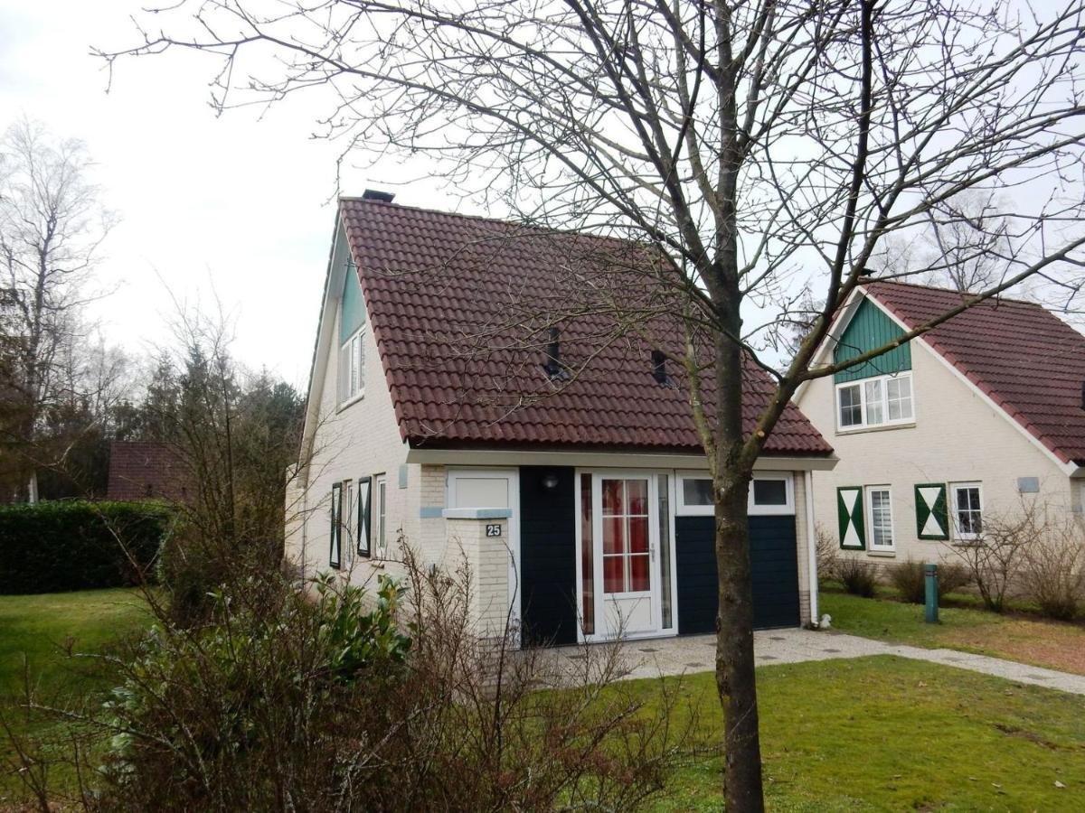 Bungalow - 6 Personen Gelegen In De Nabije Omgeving Van Avonturenpark Hellendoorn En De Prachtige Sallandse Heuvelrug En Eelerberg Ngoại thất bức ảnh