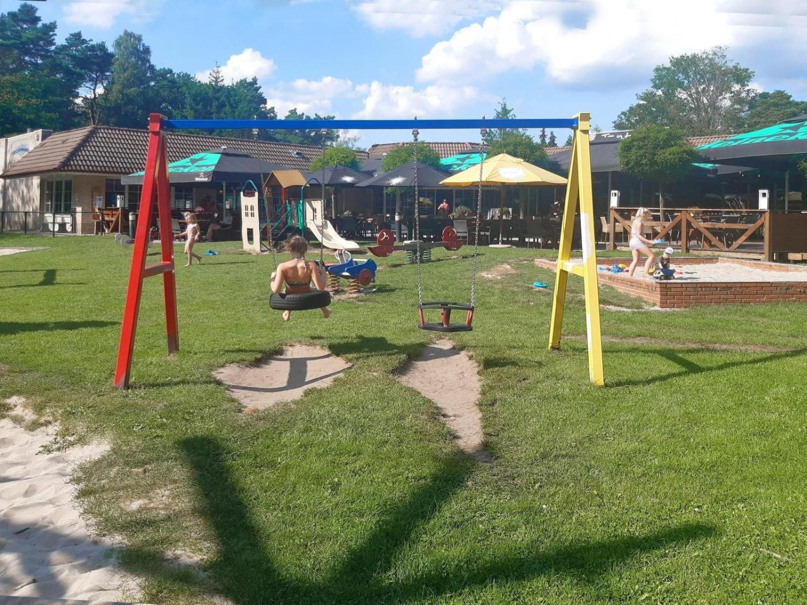 Bungalow - 6 Personen Gelegen In De Nabije Omgeving Van Avonturenpark Hellendoorn En De Prachtige Sallandse Heuvelrug En Eelerberg Ngoại thất bức ảnh